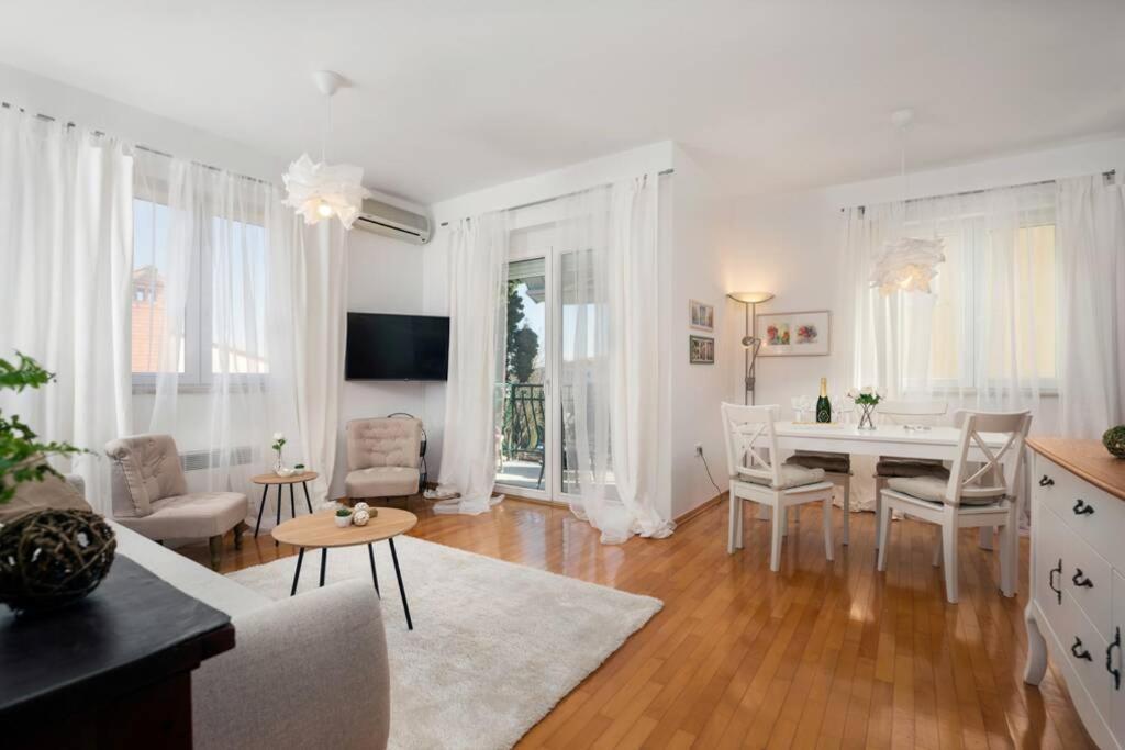 Apartamento Duplex + Garage Rovinj Exterior foto